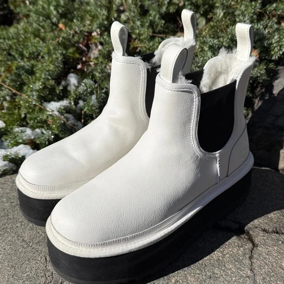 UGG NEUMEL PLATFORM WHITE CHELSEA BOOT - 9 - NIB ! 🥶❄️ - Picture 2 of 14